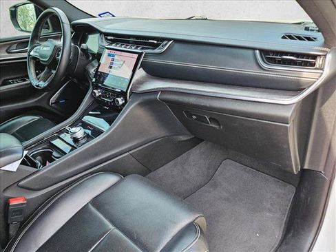 Used 2021 Jeep Grand Cherokee L Overland w/ Advanced Protech Group III image 18