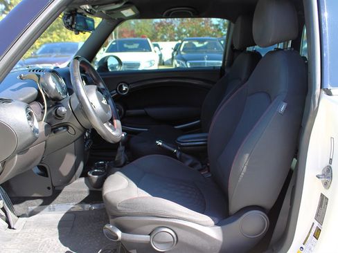 Used 2013 MINI Cooper Clubman S image 11