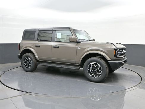 New 2026 Ford Bronco Outer Banks AWD/4WD image 16