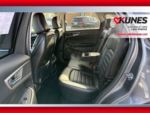 Used 2023 Ford Edge SEL image 13