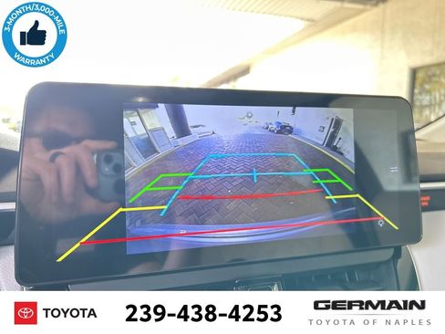 Used 2021 Toyota Corolla LE image 10