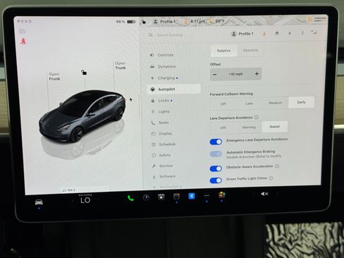 Used 2023 Tesla Model 3 Standard Range image 27