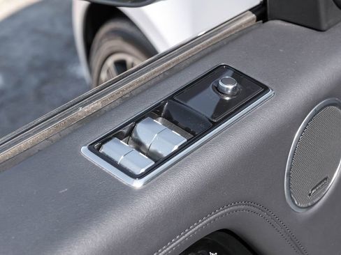 Used 2018 Land Rover Range Rover Supercharged image 52