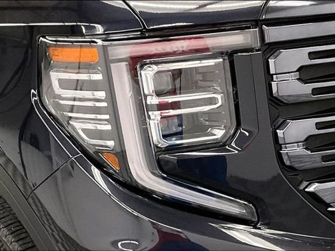 Used 2024 GMC Sierra 1500 Denali Ultimate AWD/4WD image 37
