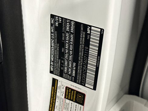 New 2026 Mercedes-Benz EQE 320 4MATIC SUV image 18