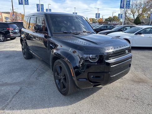 Used 2023 Land Rover Defender 110 V8 image 4
