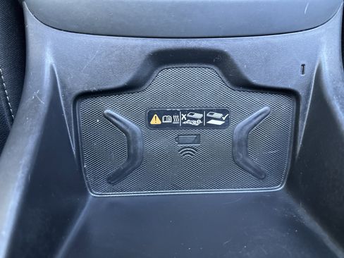 Used 2018 Chevrolet Colorado ZR2 w/ ZR2 Dusk Special Edition image 31