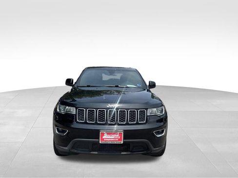 Used 2021 Jeep Grand Cherokee Laredo X RWD image 3