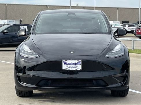 Used 2021 Tesla Model Y Long Range image 6