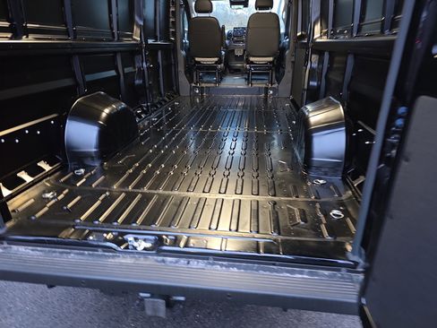 New 2026 RAM ProMaster 3500 w/ Premium Convenience Group image 31