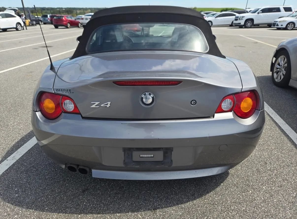 Used 2003 BMW Z4 3.0i RWD image 3
