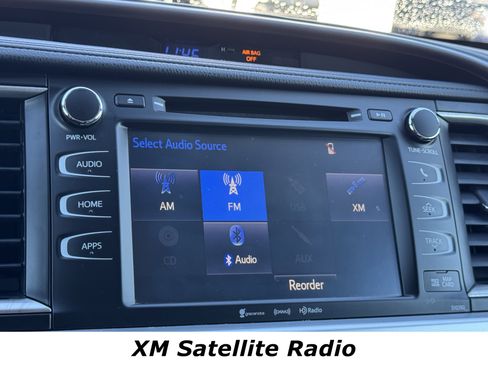 Used 2019 Toyota Highlander XLE image 7