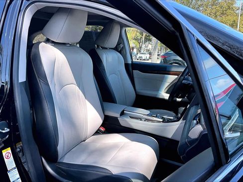 Used 2018 Lexus RX 450h AWD image 9