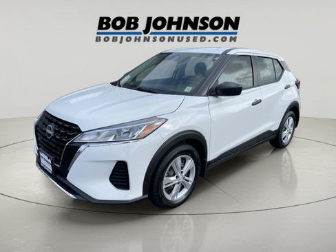 Used 2024 Nissan Kicks S FWD image 3