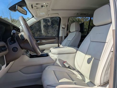 Used 2021 GMC Yukon Denali image 12