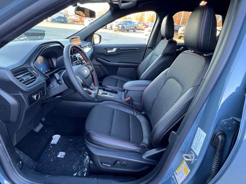 Used 2025 Ford Escape ST-Line Select image 12