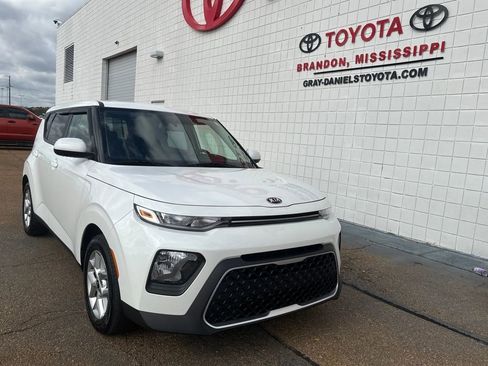 Used 2020 Kia Soul S image 3