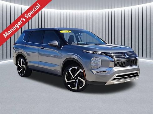 Used 2024 Mitsubishi Outlander SE FWD image 1