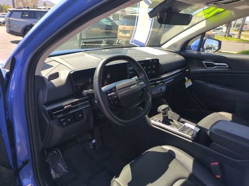 Certified 2026 Kia Sportage EX w/ EX Panorama Roof Package FWD image 14