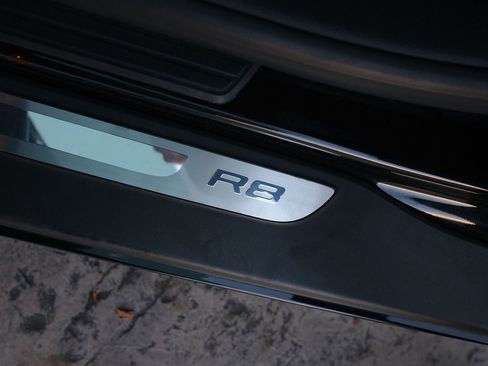 Used 2009 Audi R8 V8 image 30