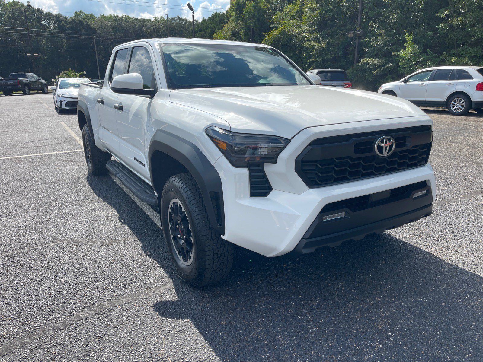 Used 2024 Toyota Tacoma TRD Off-Road AWD/4WD image 1