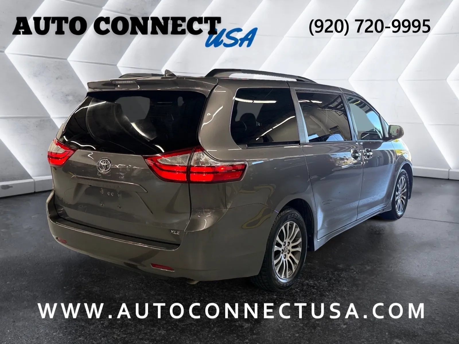 Used 2019 Toyota Sienna XLE FWD image 7