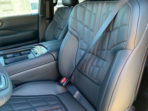 New 2026 Nissan Armada PRO-4X image 27