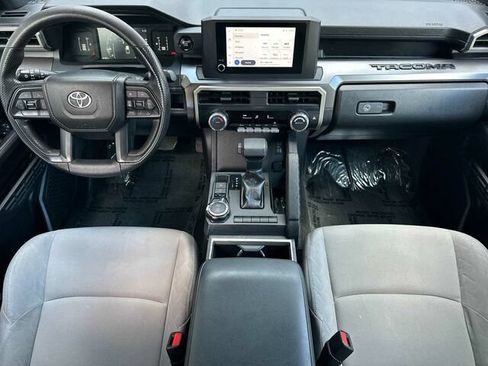 Used 2024 Toyota Tacoma SR5 AWD/4WD image 15