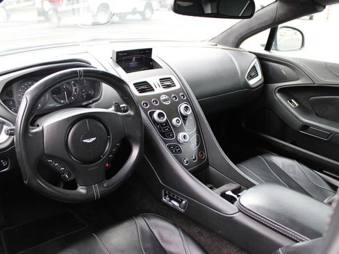 Used 2014 Aston Martin Vanquish Volante RWD image 8