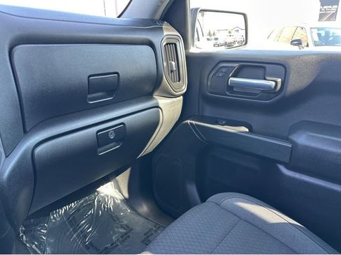 Used 2022 Chevrolet Silverado 1500 Custom RWD image 8