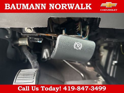 Used 2024 Chevrolet Express 3500 LT w/ LT Preferred Equipment Group image 10