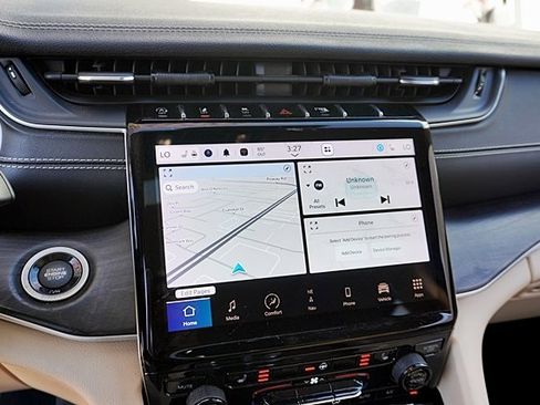 Used 2021 Jeep Grand Cherokee L Limited image 27