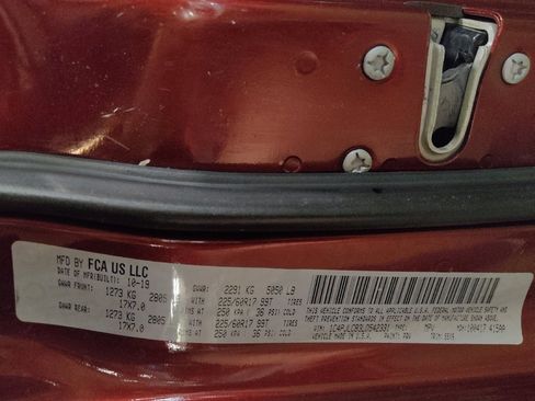 Used 2020 Jeep Cherokee Latitude FWD image 33