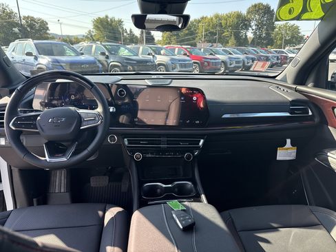 New 2026 Chevrolet Traverse Z71 w/ Enhanced Driving Package image 14