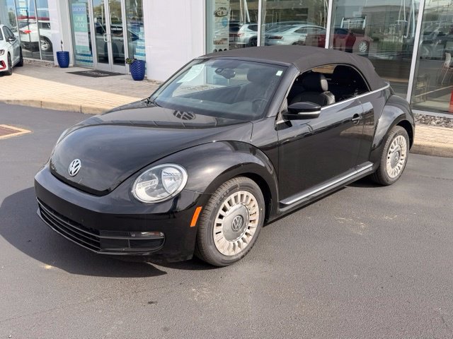 Used 2016 Volkswagen Beetle 1.8T S FWD image 14
