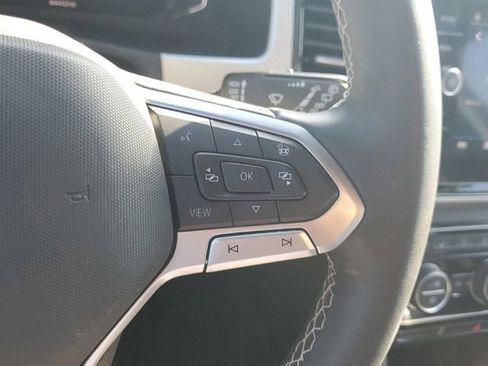 Used 2021 Volkswagen Atlas Cross Sport SEL image 21