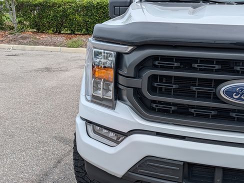 Used 2022 Ford F150 XLT w/ Equipment Group 302A High AWD/4WD image 9