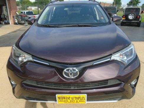 Used 2016 Toyota RAV4 XLE FWD image 7