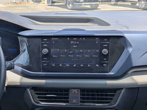 Used 2022 Volkswagen Taos SE AWD/4WD image 19