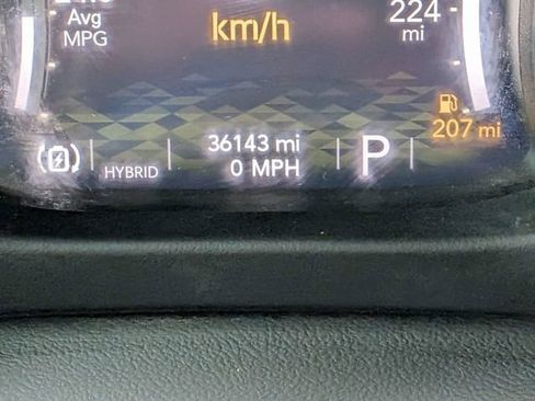 Used 2023 Jeep Wrangler Unlimited w/ Sun & Screen Package AWD/4WD image 31