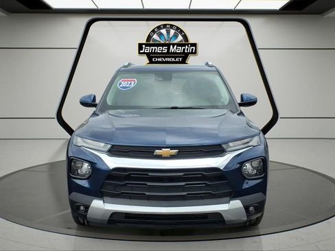 Used 2023 Chevrolet TrailBlazer LT image 2