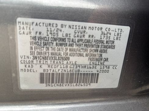 Used 2025 Nissan Versa SV FWD image 29