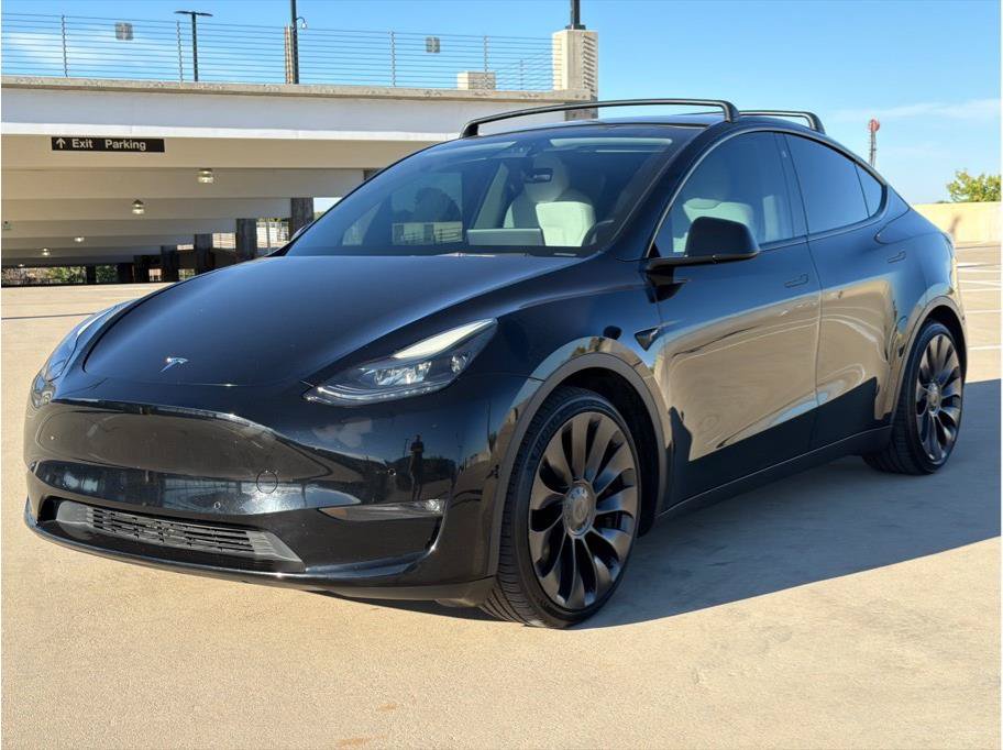 Used 2022 Tesla Model Y Performance AWD/4WD image 3