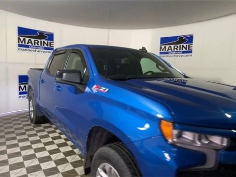 Used 2022 Chevrolet Silverado 1500 RST w/ Z71 Off-Road Package image 4