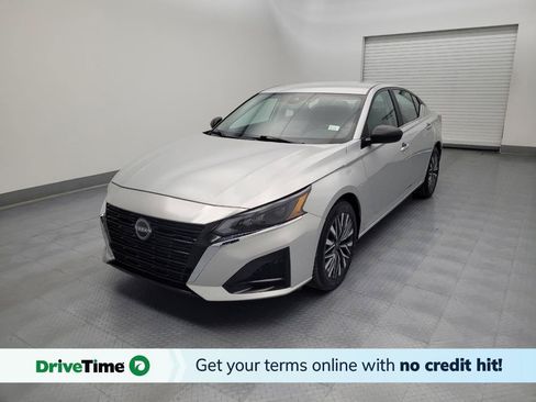 Used 2025 Nissan Altima 2.5 SV FWD image 1