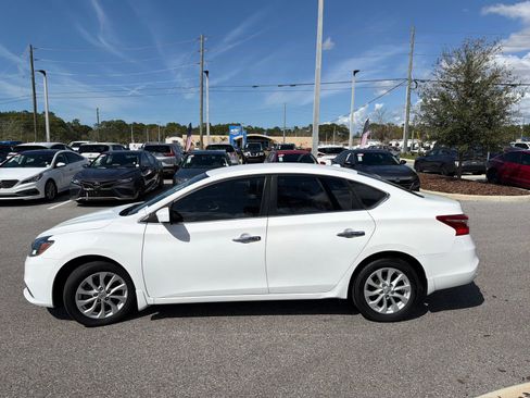 Used 2018 Nissan Sentra SV image 5