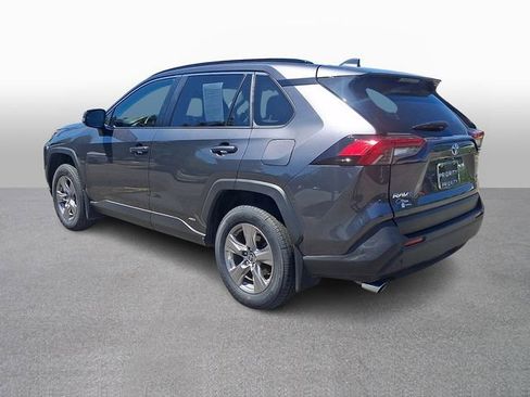 Used 2025 Toyota RAV4 XLE AWD/4WD image 6