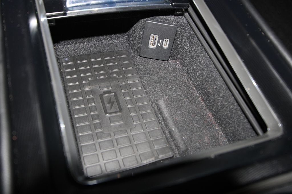 Used 2024 Lincoln Corsair Grand Touring w/ Equipment Group 301A AWD/4WD image 18