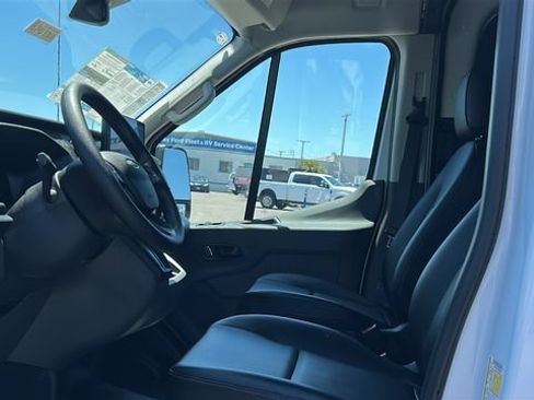 New 2026 Ford Transit 250 148 Medium Roof w/ Load Area Protection Package RWD image 16