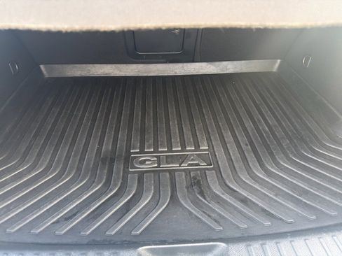 Certified 2016 Mercedes-Benz GLA 250 4MATIC image 39